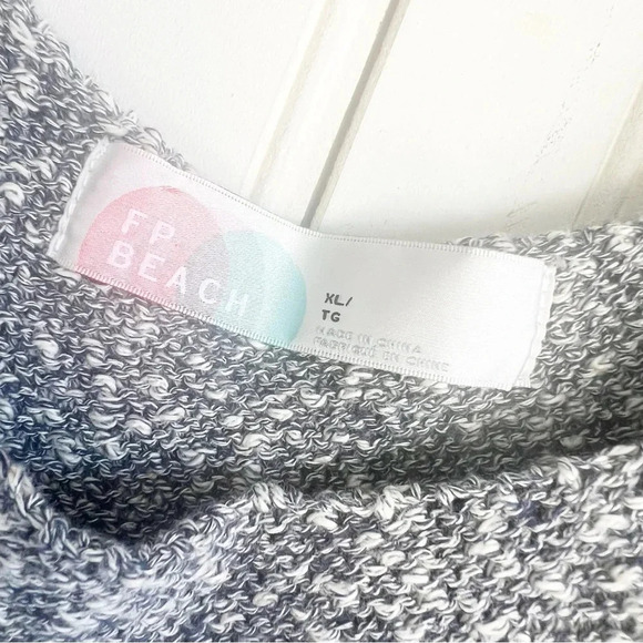 Free People Beach Size XL Sleeveless Declan Blue Knit Sweater Romper - Picture 4 of 8